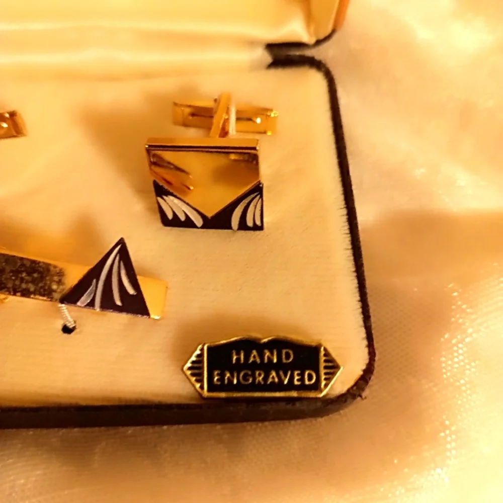Continental Vintage gold tone black white hand engraved cuff links tie c…